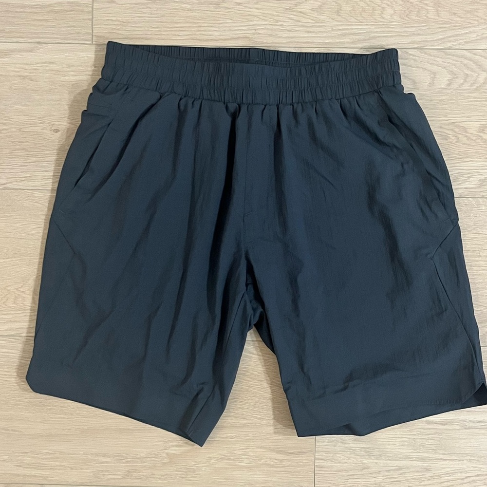 RYU Daymaker Short in Charcoal Gray